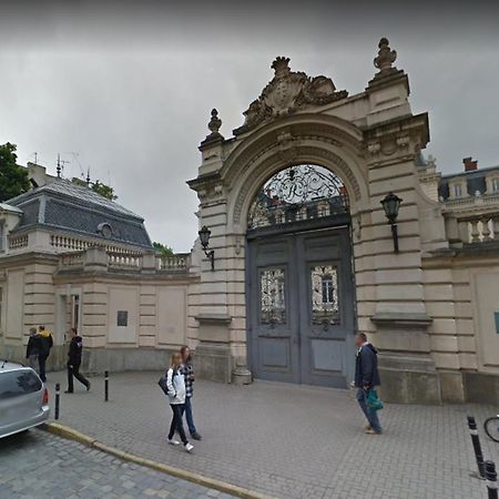 Студия С Дизайнерским Ремонтом Lviv Kültér fotó